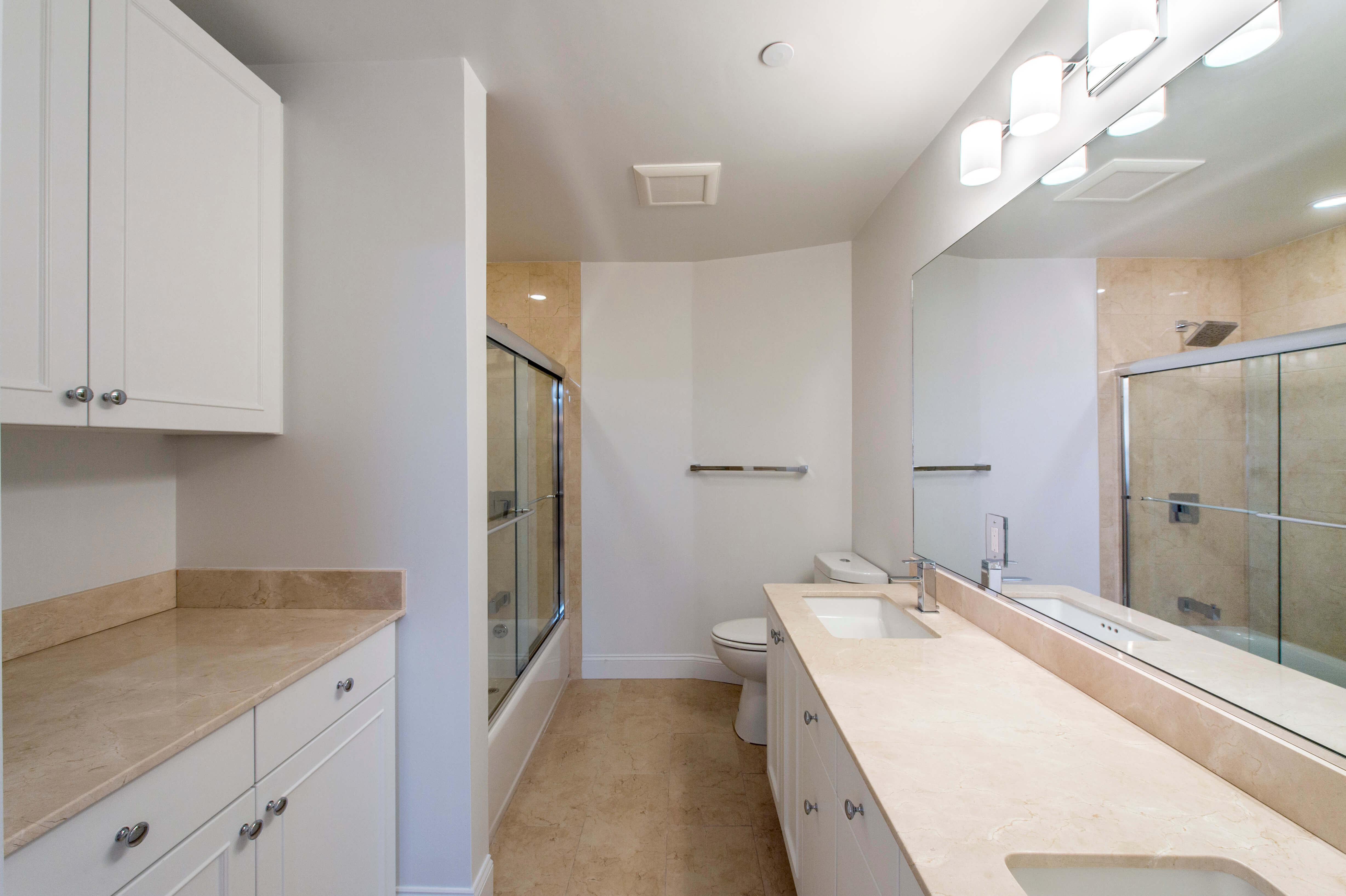 Photos of apartment on Beacon St.,Brookline MA 02246